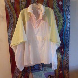 FreePeople: Cover-up, Poncho, Running gear